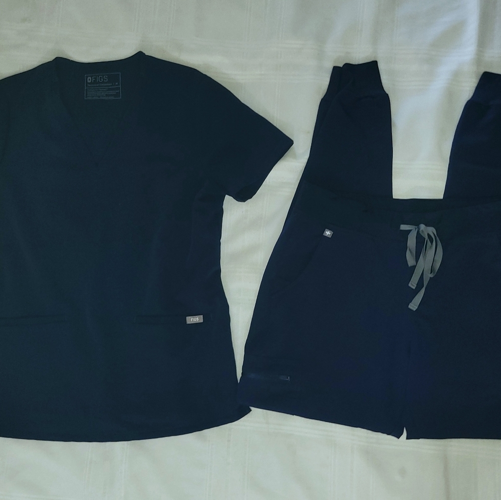 Figs Jogger Scrub Set Navy Blue size Medium Tall